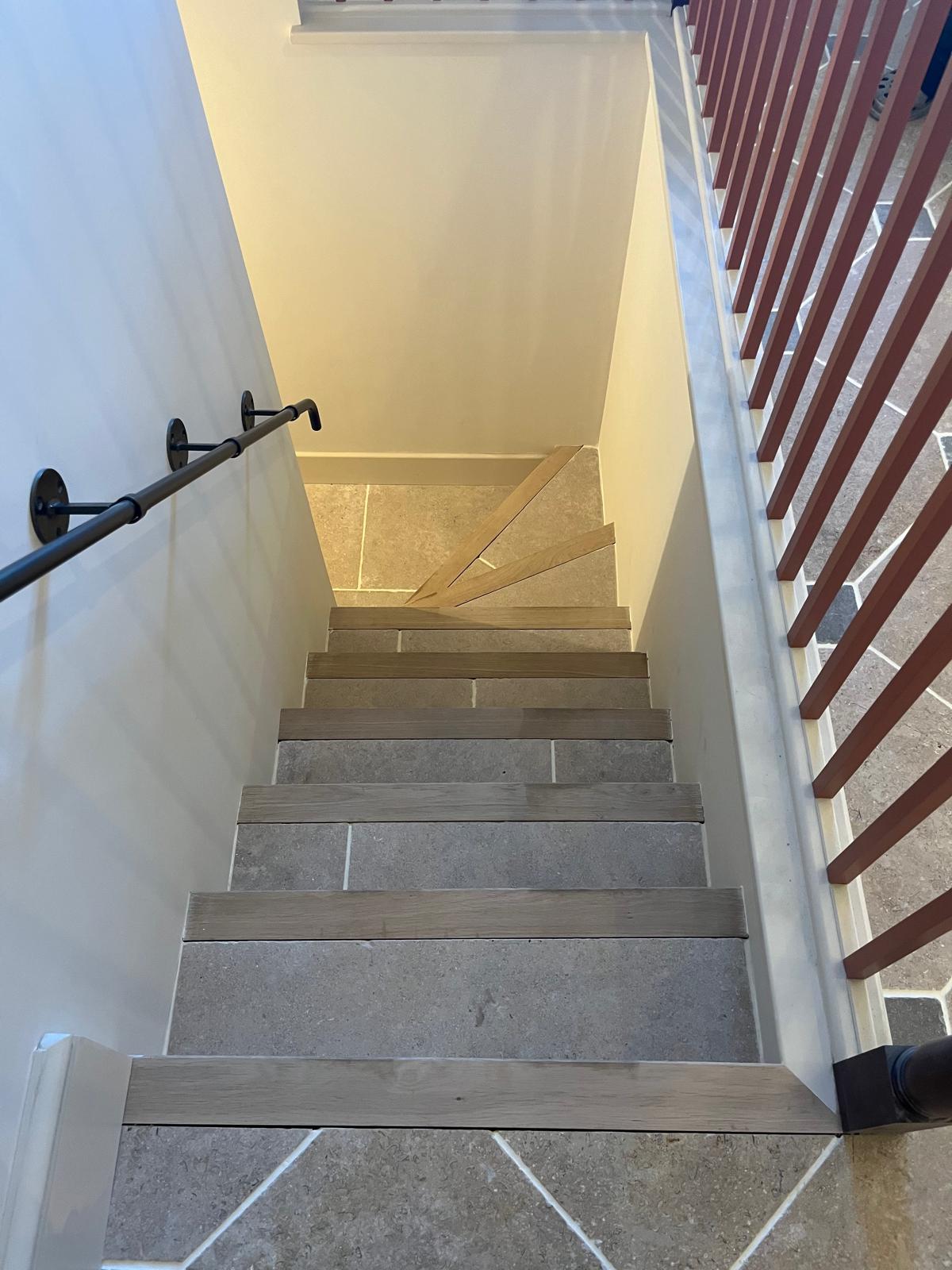 BASEMENT STAIRCASE 